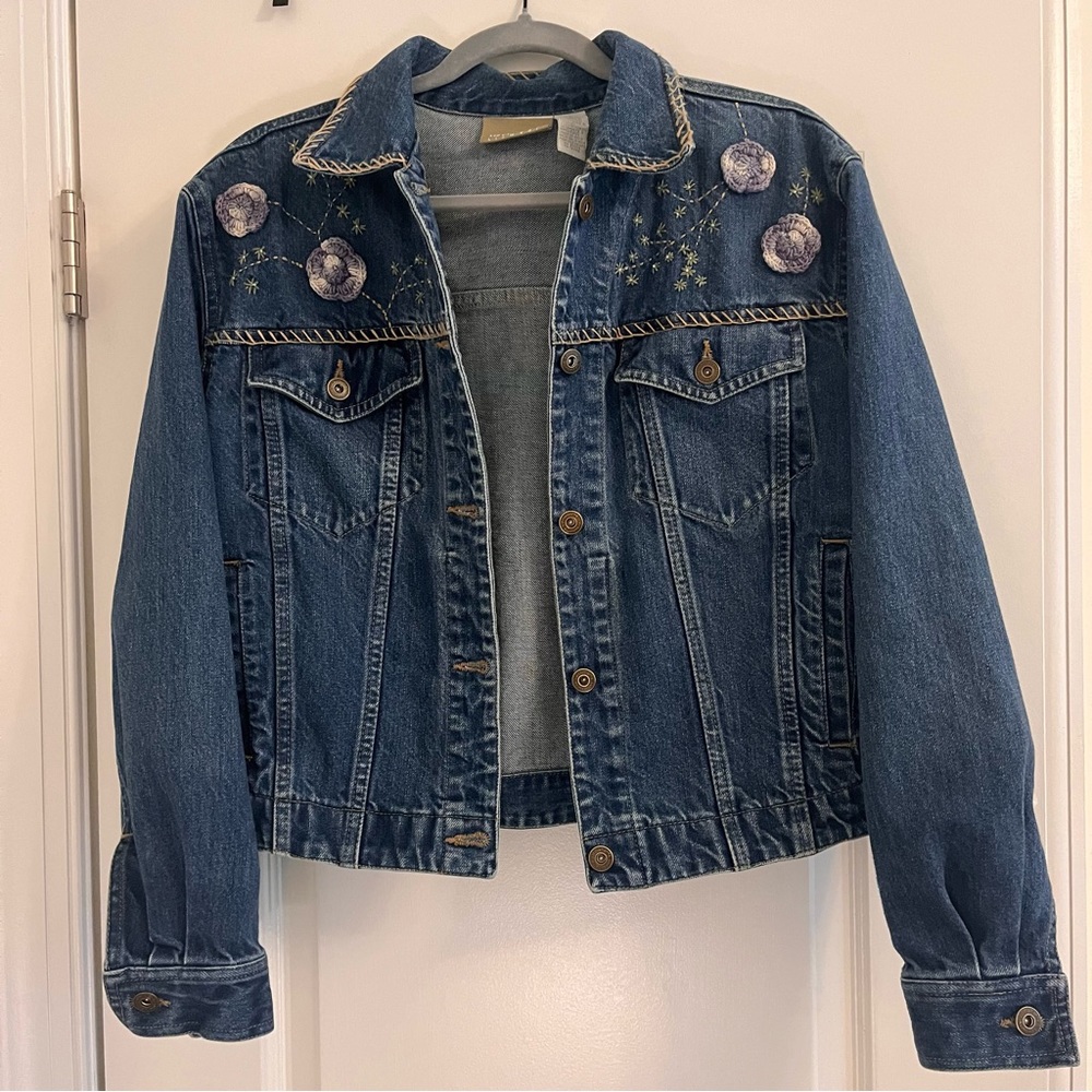 Lizwear Floral Embroidered Denim Jacket